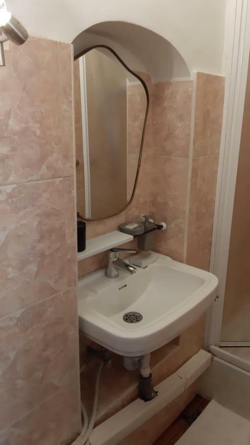Trastevere Intimate Apartment Rome Exterior photo